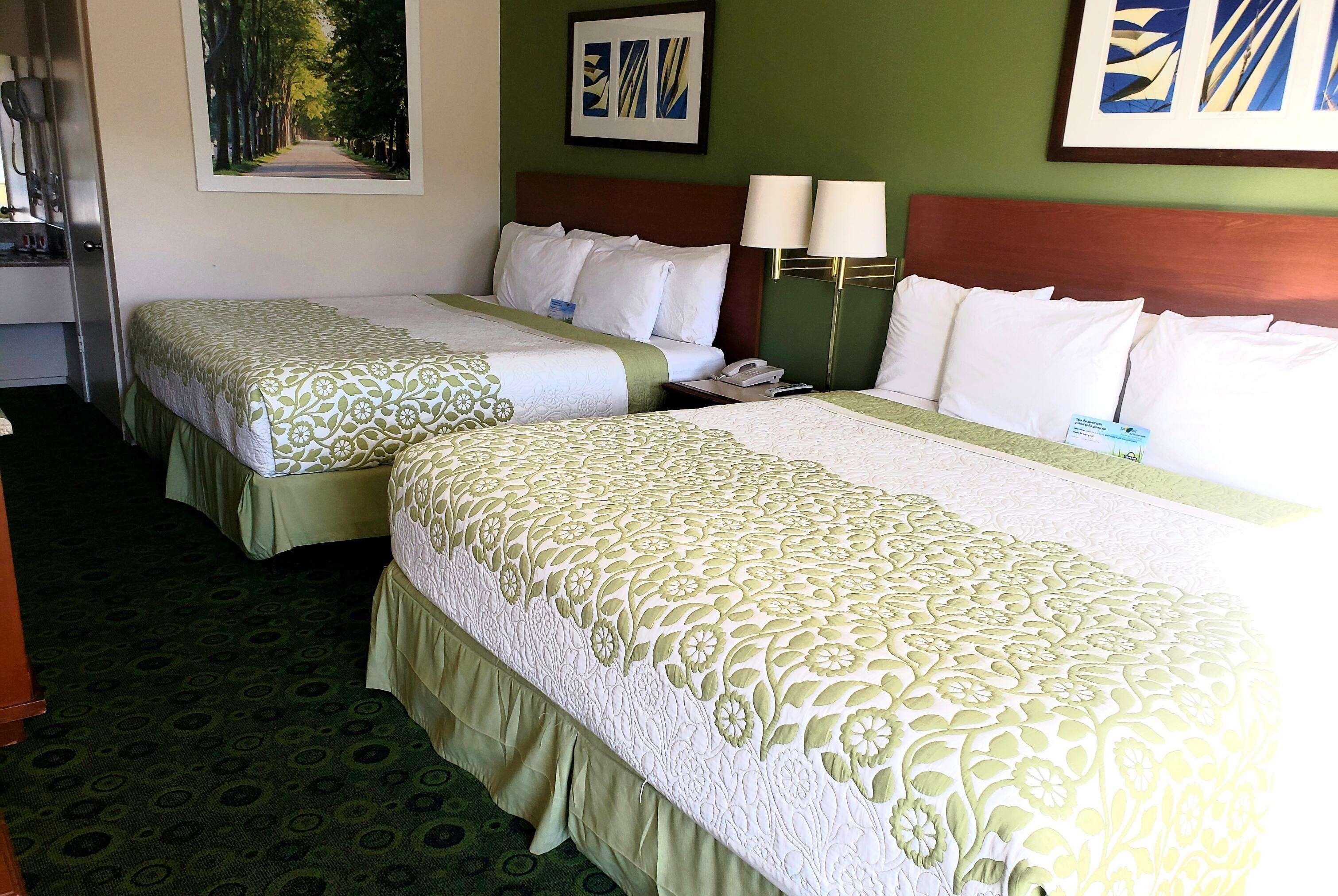 Days Inn By Wyndham Westley Esterno foto