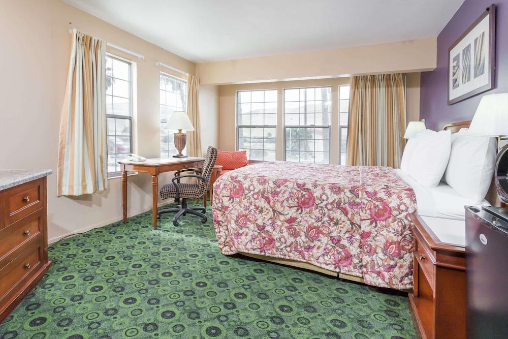 Days Inn By Wyndham Westley Esterno foto