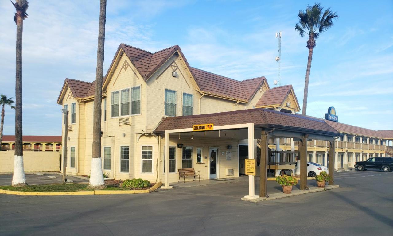 Days Inn By Wyndham Westley Esterno foto