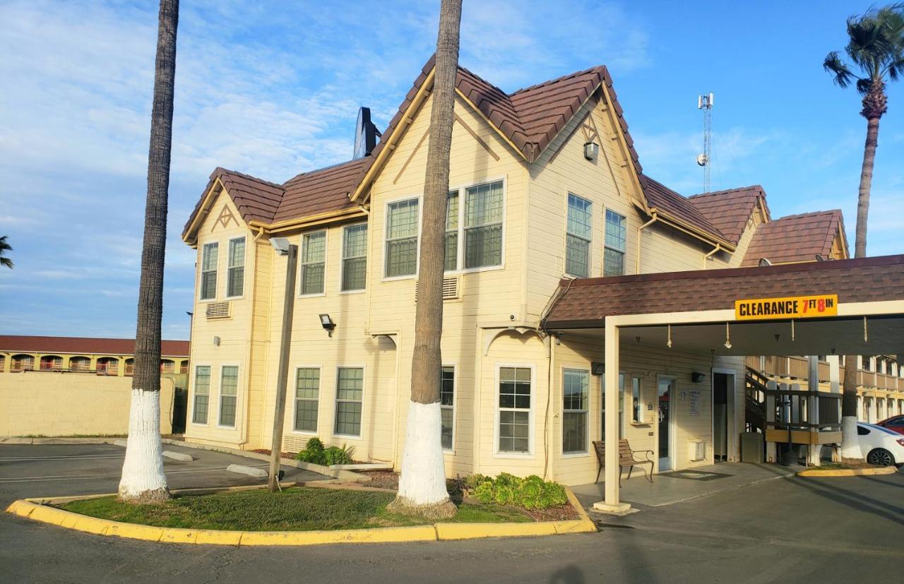Days Inn By Wyndham Westley Esterno foto
